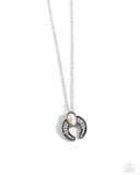 horseshoe-haute-white