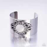 paisley-princess-white