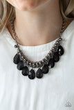 Fashionista Flair • Black