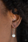 Sparkling Spectacle • White