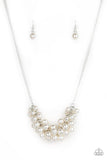 Grandiose Glimmer • White