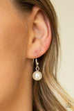 Grandiose Glimmer • White