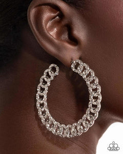 interlocked-icing-white