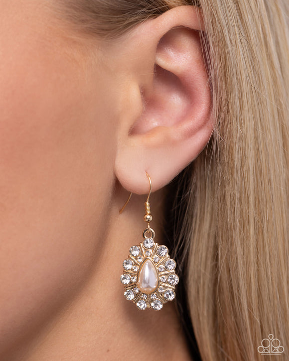 extroverted-elegance-gold