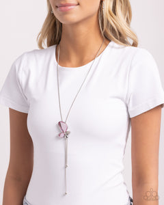 focused-flutter-pink