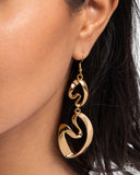abstract-angles-gold