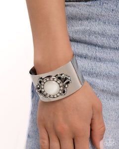 paisley-princess-white