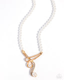 elegant-entourage-gold