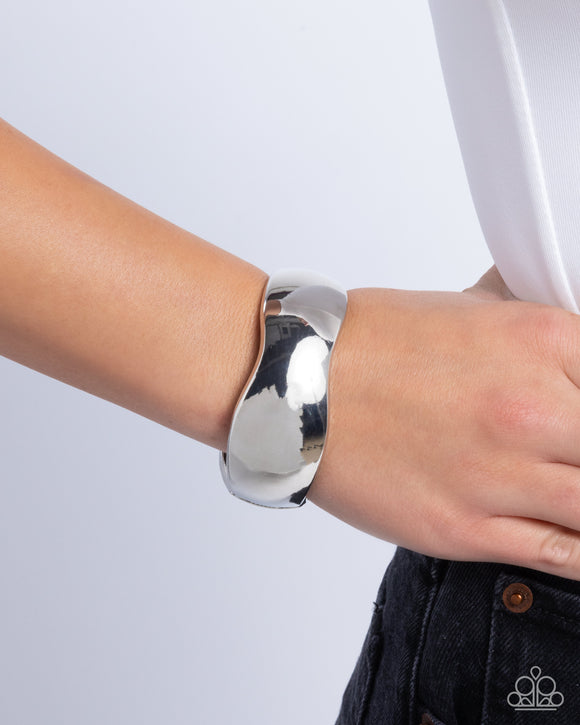 curved-confident-silver