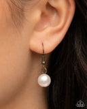 pearly-pact-complete-look