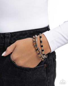 serendipitous-stack-black