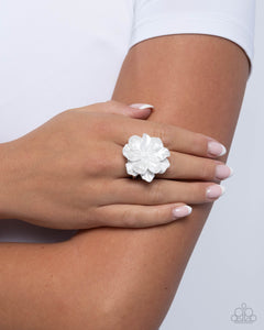 floral-flex-white