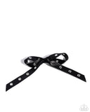 generous-grommets-black