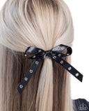 generous-grommets-black