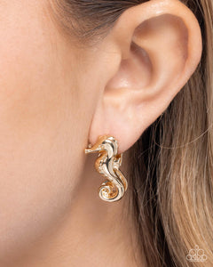 sea-horse-statement-gold