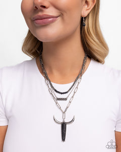longhorn-layers-black