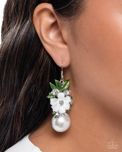 bouquet-beholder-white