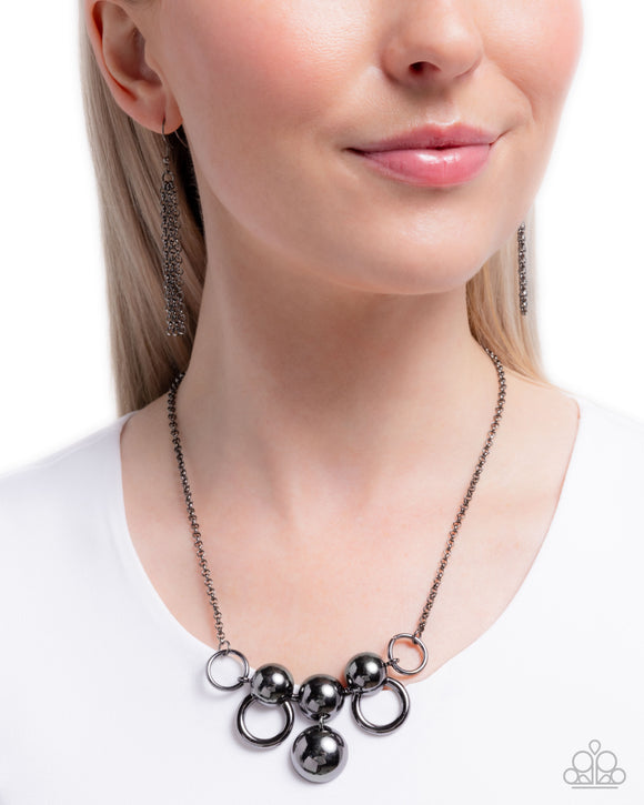 sleek-staccato-black
