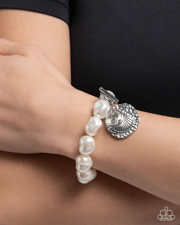 coastal-cadenza-white