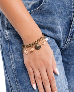 sleek-sailing-brass
