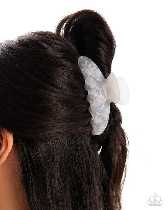 precise-pearls-white