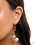 curator-chic-gold