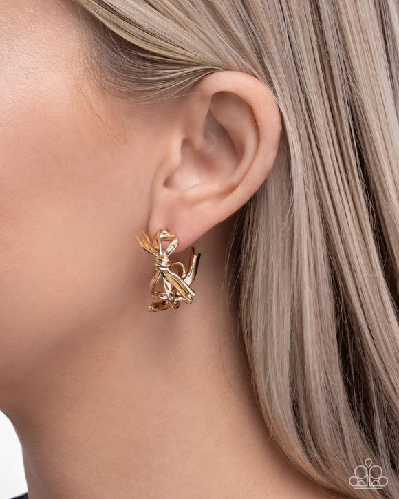 coquette-catwalk-gold