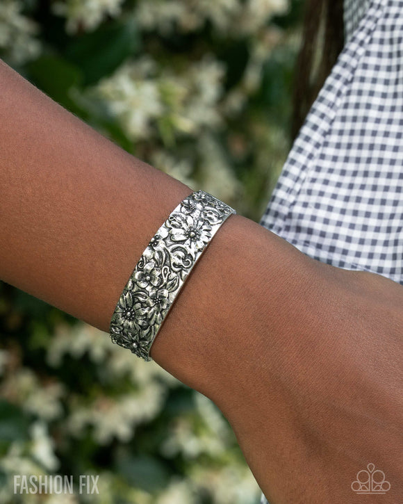 abundantly-antiqued-silver