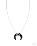 horn-haute-black