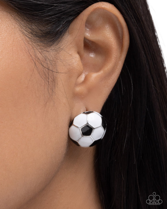 soccer-symmetry-black