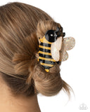 bee-backdrop-yellow