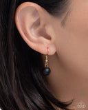 clustered-court-black