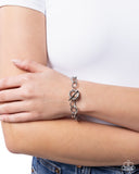 collaborative-chic-white