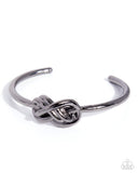 last-knot-least-black
