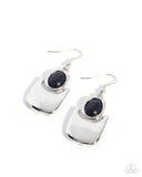 eye-catching-element-black