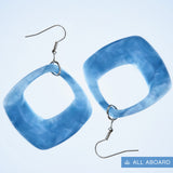 close-coloring-blue