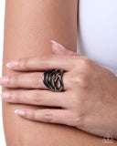staggering-sheen-black