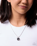 relaxed-romantic-black