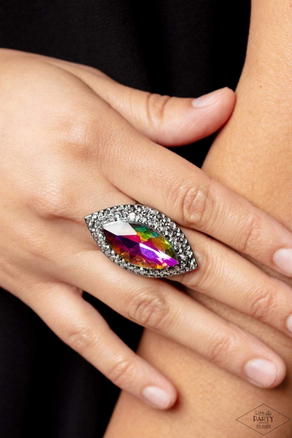 Jaw-Dropping Dazzle • Multicolor/Oil Spill