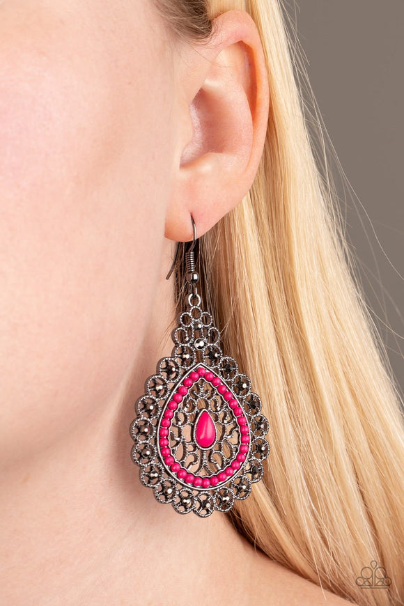 Carnival Courtesan • Pink