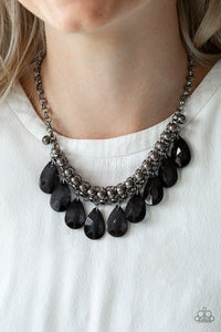 Fashionista Flair • Black