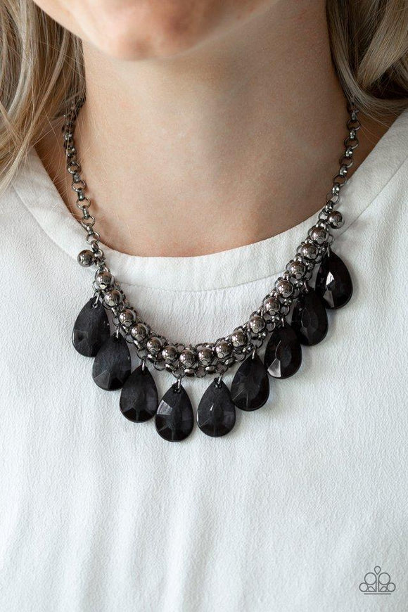 Fashionista Flair • Black