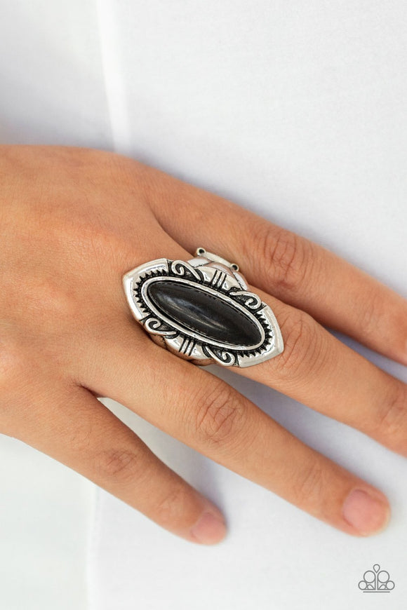 Santa Fe Serenity • Black