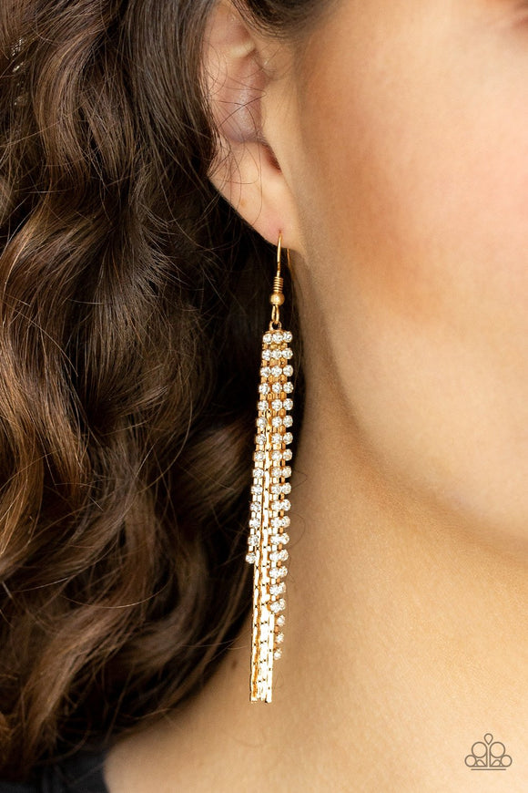 Red Carpet Bombshell • Gold