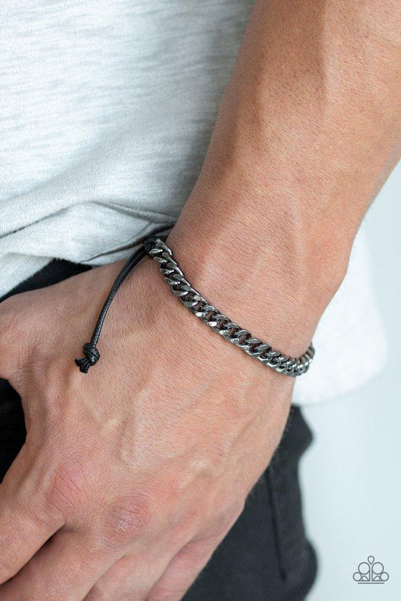 Hurrah • Gunmetal