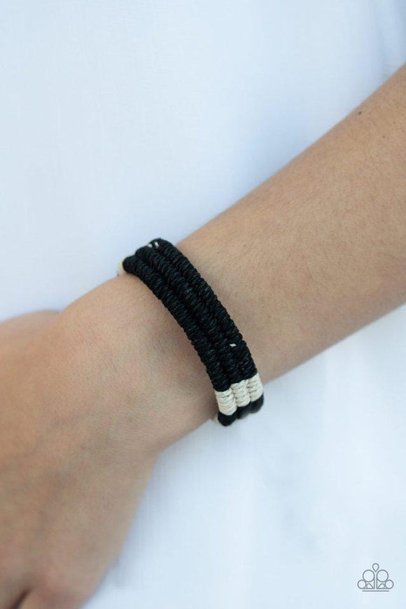 Rural Rogue • Black