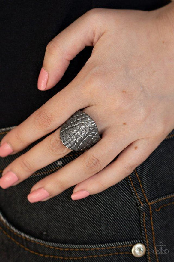 Metal Jungle • Gunmetal