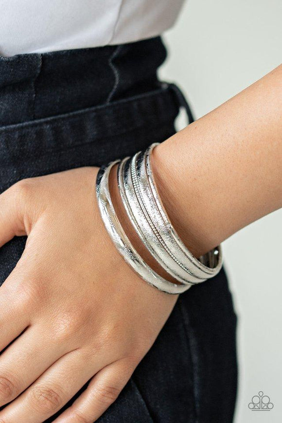 Basic Bauble • Silver