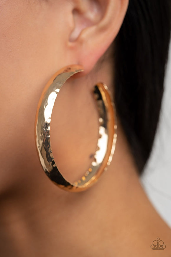 Check Out These Curves • Gold