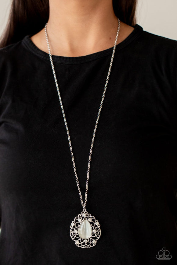 Bewitched Beam • White